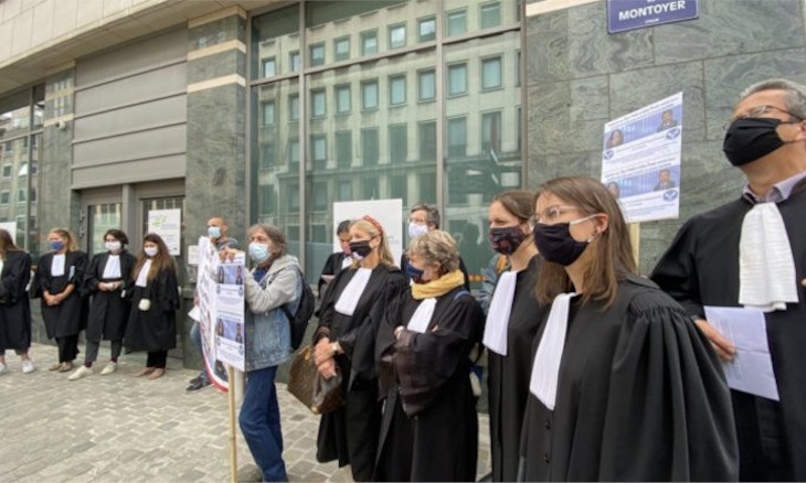 Belgian lawyers stage symbolic hunger strike in solidarity with Turkish ...